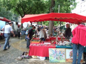 Mercato pulci Porte de Vanves Parigi