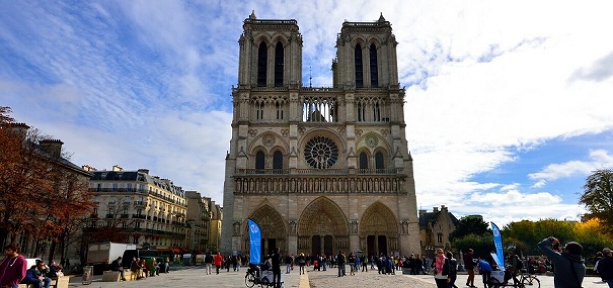 Scopri i migliori tour guidati in italiano e biglietti con ingresso programmato per visitare Notre-Dame