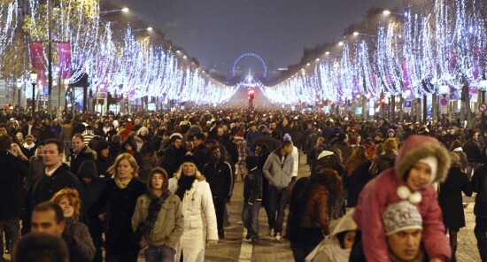 Parigi conferma il Capodanno sugli Champs-Elysées