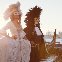 A Parigi un ballo in maschera ispirato al Carnevale di Venezia