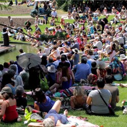 Concerti jazz gratuiti all’aperto nei weekend a Parigi
