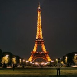 Vinci una notte sulla Tour Eiffel con il contest di HomeAway