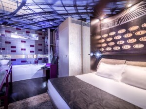 Apostrophe hotel
