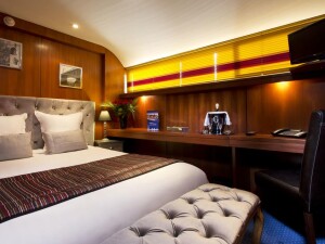 Vip paris yacht hotel