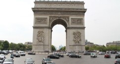 arco trionfo terzo posto