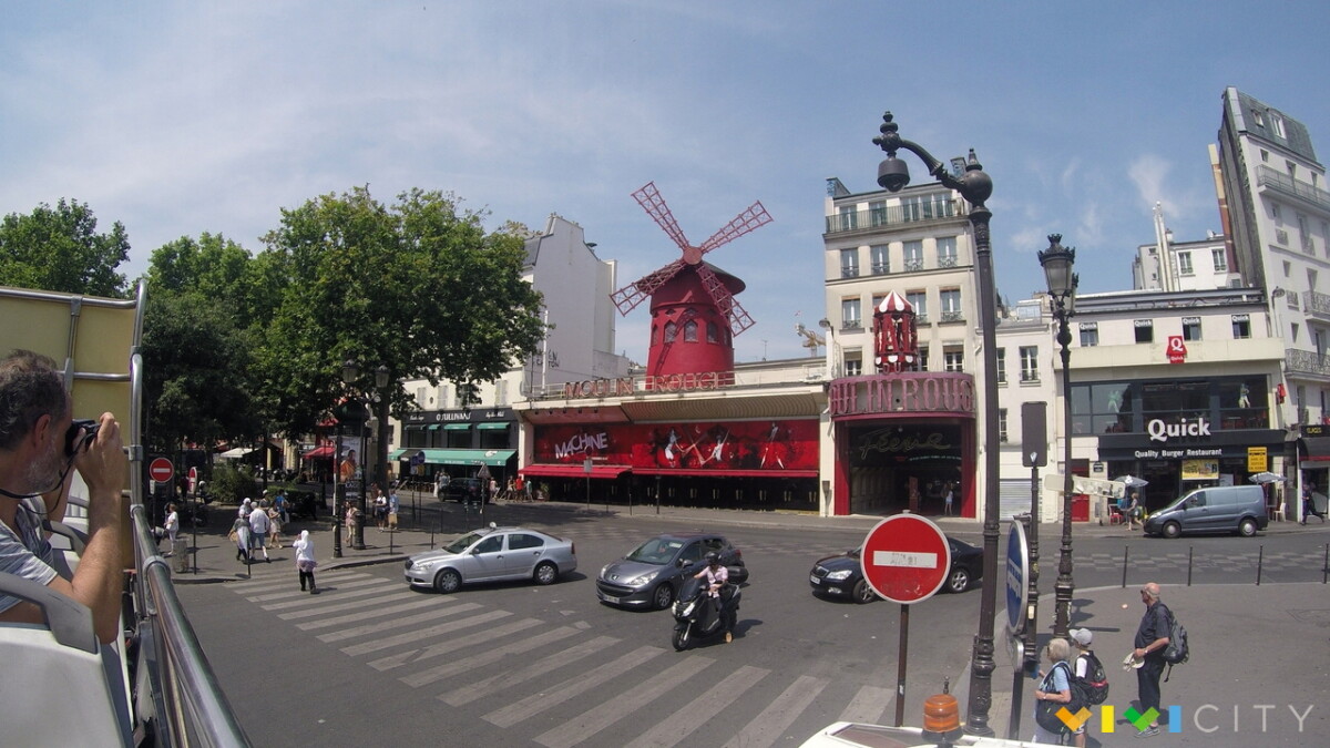 Assicurati i migliori posti per il Moulin Rouge: prenota lo show più iconico di Parigi con la nostra selezione su VIVI CITY