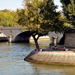 Île Saint Louis. Una piccola isola nel cuore del fiume Senna 