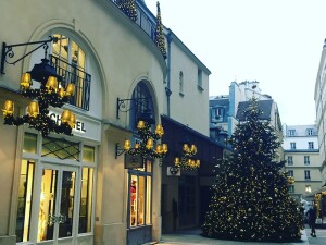 Chanel Parigi Natale