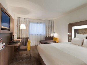 novotel la defense