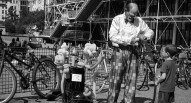 Pompidou artisti di strada