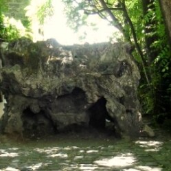 La Roccia della Strega di Montmartre
