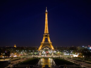 tour eiffel bynight