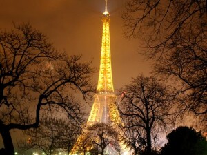 capodanno-in-piazza-torre-eiffel