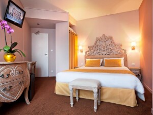 hotel plaza opera