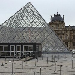 Parigi riparte dalla cultura: riaprono musei, monumenti e istituzioni pubbliche