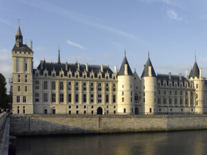 conciergerie paris