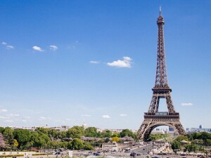 eiffel tower 768501 1280