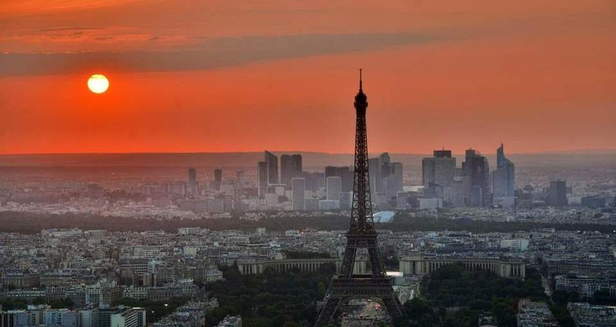 Prenota in anticipo i biglietti per salire sulla cima della Torre Eiffel