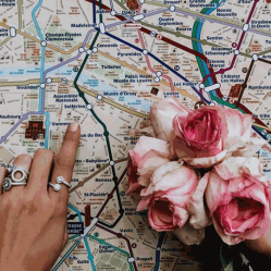 A Parigi da sola: un viaggio tutto al femminile 