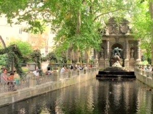 Parigi-Fontaine-Medicis