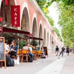 Viadotto delle Arti a Parigi: atelier e gallerie d'artisti lungo un'ex ferrovia