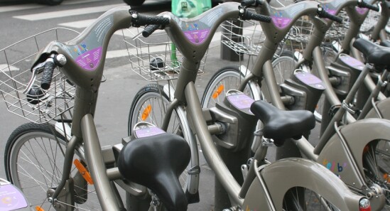 Parigi in bicicletta: pedalare in città con Vélib-Bike Sharing, tour guidati e bici a noleggio